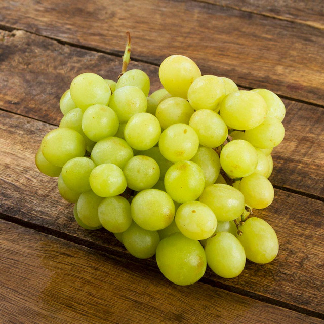 Uvas Verdes - (1 kg)