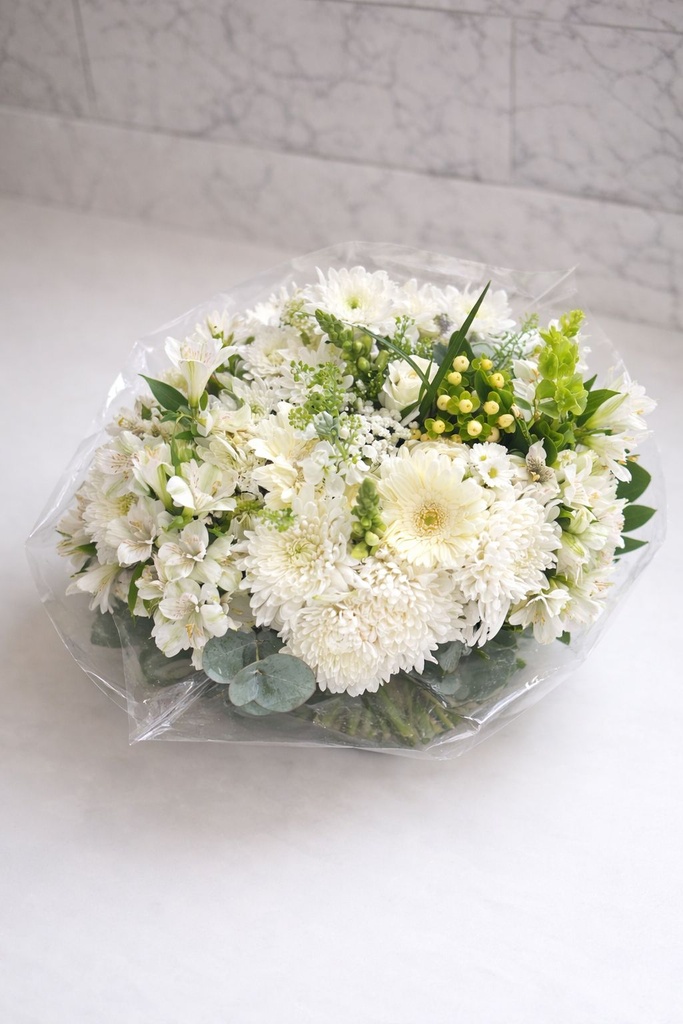 Ramo de Flores Mixtas Blancas 